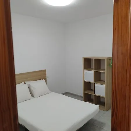 Halfway Huesas Апартаменты Тельде